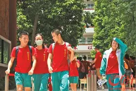 广州中考首日 考生反映：试题难度不大 发挥相对稳定图片