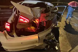 开车错过出口实线变道被货车撞飞，车上一家四口有人重伤图片