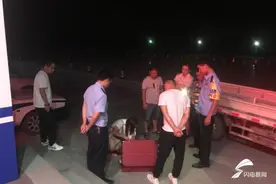 正能量丨一女子丢失行李箱 滨州惠民民警深夜解民忧获点赞图片