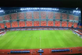 唤燃亿心，SMT“虚拟观众”首次亮相中超赛场图片