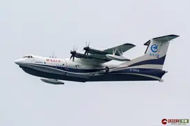国之重器AG600水陆两栖飞机成功实现海上首飞图片