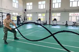 历尽千帆，劈波斩浪，这样的列兵“武教头”怎能不强？图片