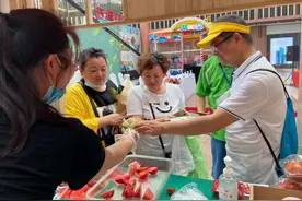 新时代奋斗者｜互联网设计师转行种大番茄，有人吃出儿时味道图片