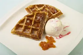 儿童吃完冰淇淋能喝蜂蜜水吗？冰淇淋和蜂蜜能一块吃吗？图片