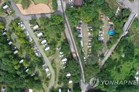韩国避暑露营地人气旺盛图片