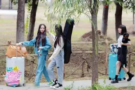 短发欧阳娜娜甜美亮相闺蜜会，邀娣娣小巧打歌《NANA Ⅰ》图片