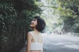 我在杭州的街头走了走，就此停留图片