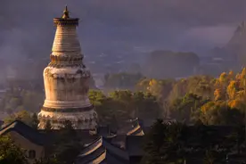 山西五台山上调工作日游客接待量 日接待不超3.5万人图片