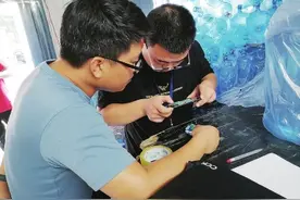 先亮证再取样合影多核对严“大桶水”国抽原来是这样现场取样的图片