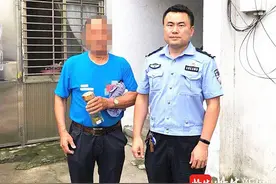 老人骑电动三轮强闯高速，迷路后掉头逆向行驶图片