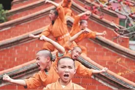 泉州少林寺再现“南少林十八铜人阵”图片
