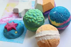 为推进”无包装“环保战略 Lush 将停产150多款产品图片