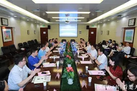 携手助推湖北文旅复苏重振，湖北省海外旅游集团与楚天都市报签署战略合作协议图片