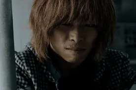 还记得《我不是药神》里的“黄毛”吗？这一次，章宇演了个更惨的角色图片