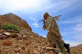 “狙王”和他的“奥利奥”图片