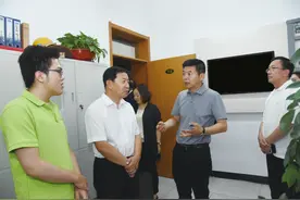 费东斌在集宁区调研高校校区建设和文物保护工作图片