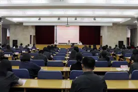 把握切入点 找准结合点 紧盯着力点 张耀武要求这样贯彻实施民法典图片