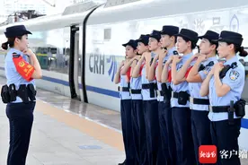 这群爆红网络的海南铁路女警 9年来坚守环岛高铁一线图片