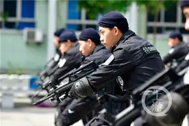 重庆特警“亮剑”实战大练兵图片