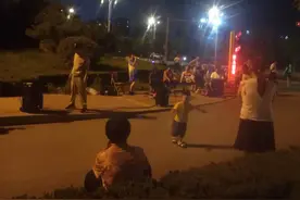 嗨起来！枣庄市南工业区居民消夏乐翻天图片
