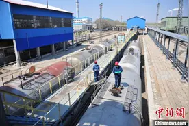 大庆石化成品油首次海上出口新加坡图片