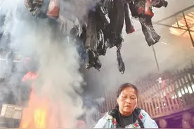 「凤凰城外 山江“镇”美」“翠翠”胜“翠花”，地道苗家味图片