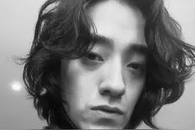 艺人郑云龙被曝“违规落户北京并吃空饷”？北京市东城公安回应：落户手续齐全图片