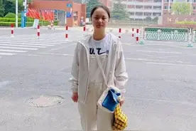 全省高考文科第一名无缘清北？班主任：已有不少大学校长伸出援手图片