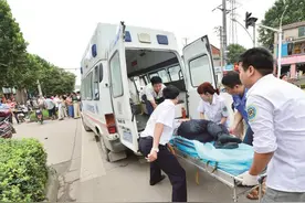 接通自动定位，赢得救命时间，市民可在微信上“一键呼叫”120图片