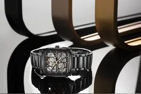 一枚镂空腕表，让你一眼看清时间的真意图片