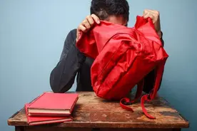 年纪轻轻却健忘，过半受访者认为是心理压力大图片