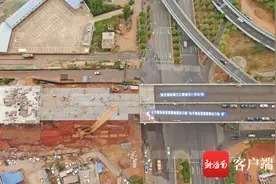 海口海秀快速路二期项目主线高架桥合龙 11月底全线完工图片