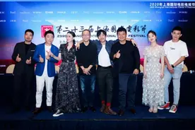 《风平浪静》发布会 黄渤险演章宇父亲图片