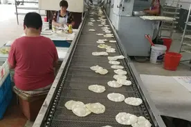“烧烤小饼”做成了大生意图片