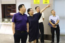 成都市地方志编纂委员会办公室主任高志刚一行赴金牛区方志馆交流指导图片