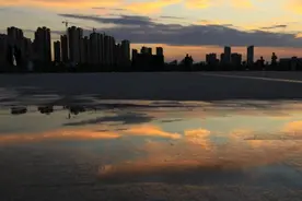 盛夏的夜晚图片