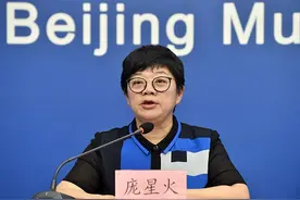 1岁4个月男童继姥姥、父亲后确诊 系大连疫情关联病例图片