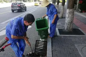 重庆街面下水口将“刷牙洗漱”！遇到“脏臭堵”可拨打966566、12319图片