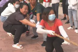44秒丨东营利津：汀罗镇前崔村举办全民健身拔河比赛视频封面