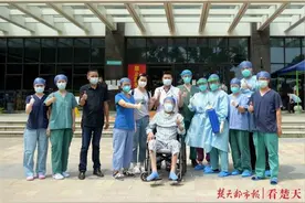 重生！使用人工肺73天后换上新肺的男子在协和顺利出院图片