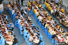 美团和支付宝、饿了么干架！外卖付款方式要变了？图片