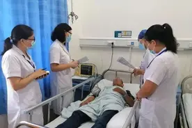这是一道“送命题”！男子辅导孩子写作业被气得出脑出血｜抢救过来之后抑郁了图片