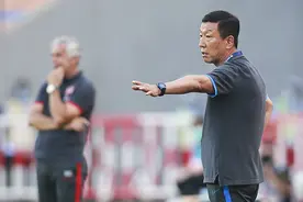 韩国主帅难管欧洲大牌？申花中超首胜，崔康熙走出信任危机图片
