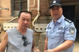 一床破被子里掉落近四万元现金 洛阳一保洁员和小区保安完璧归赵图片
