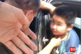 「视频」安全带缠住6龄童脖子，孩子憋得满脸通红，交警剪刀割断施救图片