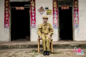 “军粉”摄影师的军旅梦和送给老志愿兵的“八一”礼物图片