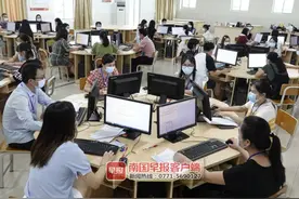 探访南宁市中考阅卷点，“双评”确保评分公正图片