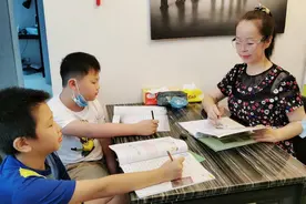 一位香港女中学生竟认为“香港是英国借给中国的”？老师：怎么可以如此荒谬图片