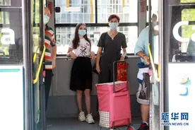 罗马尼亚新冠确诊病例累计超过5.2万图片
