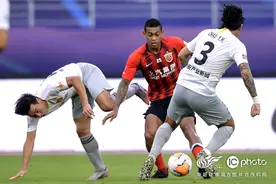 上港有了巴西武磊：洛佩斯两场进4球，中超外援模板找到了图片